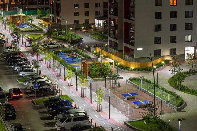 Дворы для детей и зеленые улицы. Когда в Екатеринбурге начнут строить дома, как в Европе? 4 Дворы для детей и зеленые улицы. Когда в Екатеринбурге начнут строить дома, как в Европе? 4