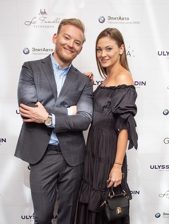 В Красноярске представили выставку высокого часового искусства 2 В Красноярске представили выставку высокого часового искусства 2