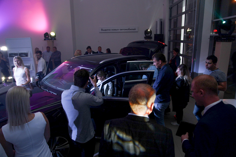 Открылся цифровой шоу-рум Volkswagen «ЛуидорАвто» 2 Открылся цифровой шоу-рум Volkswagen «ЛуидорАвто» 2