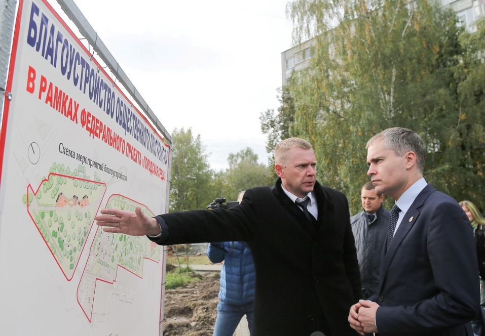 Владимир Панов проверил ход работ по благоустройству сквера им. Героя Грабина 1 Владимир Панов проверил ход работ по благоустройству сквера им. Героя Грабина 1