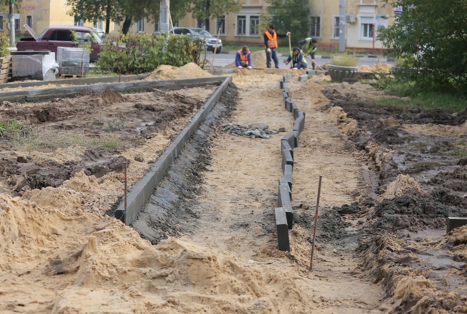 Владимир Панов проверил ход работ по благоустройству сквера им. Героя Грабина 2 Владимир Панов проверил ход работ по благоустройству сквера им. Героя Грабина 2