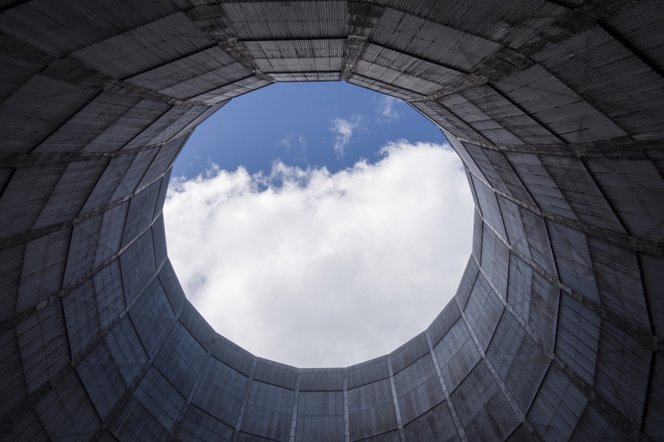 Завершен ремонт градирни крупнейшей Новосибирской ТЭЦ 1 Завершен ремонт градирни крупнейшей Новосибирской ТЭЦ 1