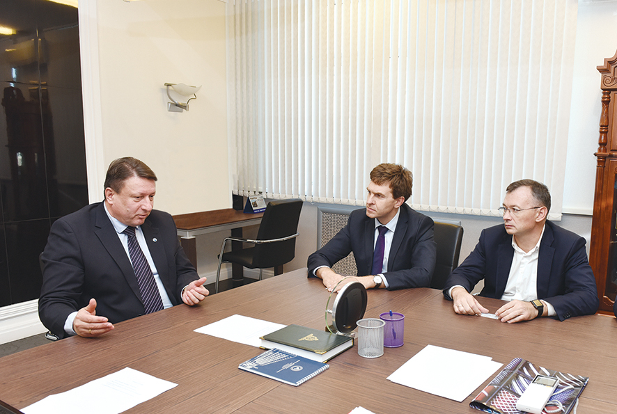 АПЗ обсуждает возможность производства социальных роботов 1 АПЗ обсуждает возможность производства социальных роботов 1