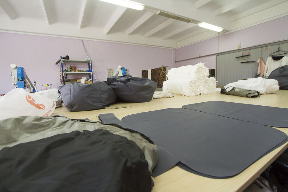 Непотопляемые костюмы поедут с Урала в Европу. Как понравиться Путину, армии и иностранцам 8 Непотопляемые костюмы поедут с Урала в Европу. Как понравиться Путину, армии и иностранцам 8