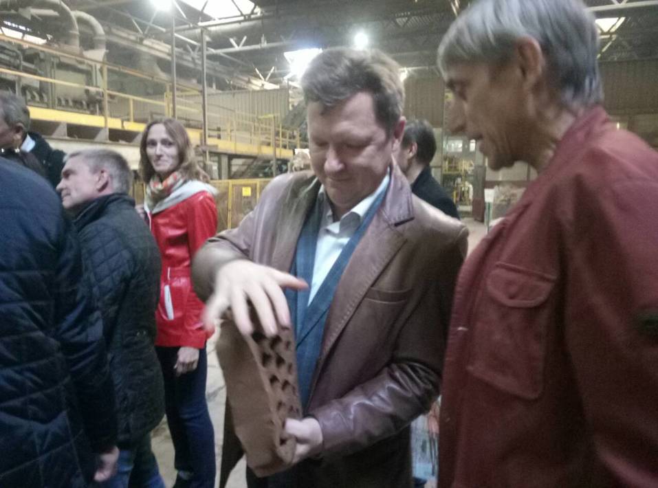 Клуб «Деловар» работает. Бизнес-экскурсию провел собственник завода «Керма» 2 Клуб «Деловар» работает. Бизнес-экскурсию провел собственник завода «Керма» 2