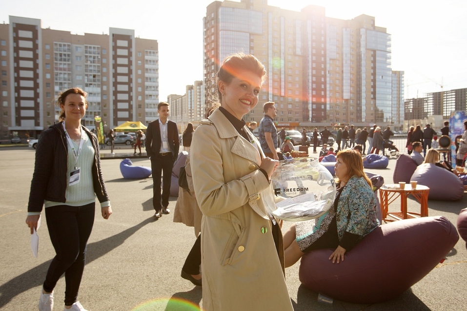 «Прокачали» финансовую грамотность под тест-драйвы с Tesla 6 «Прокачали» финансовую грамотность под тест-драйвы с Tesla 6