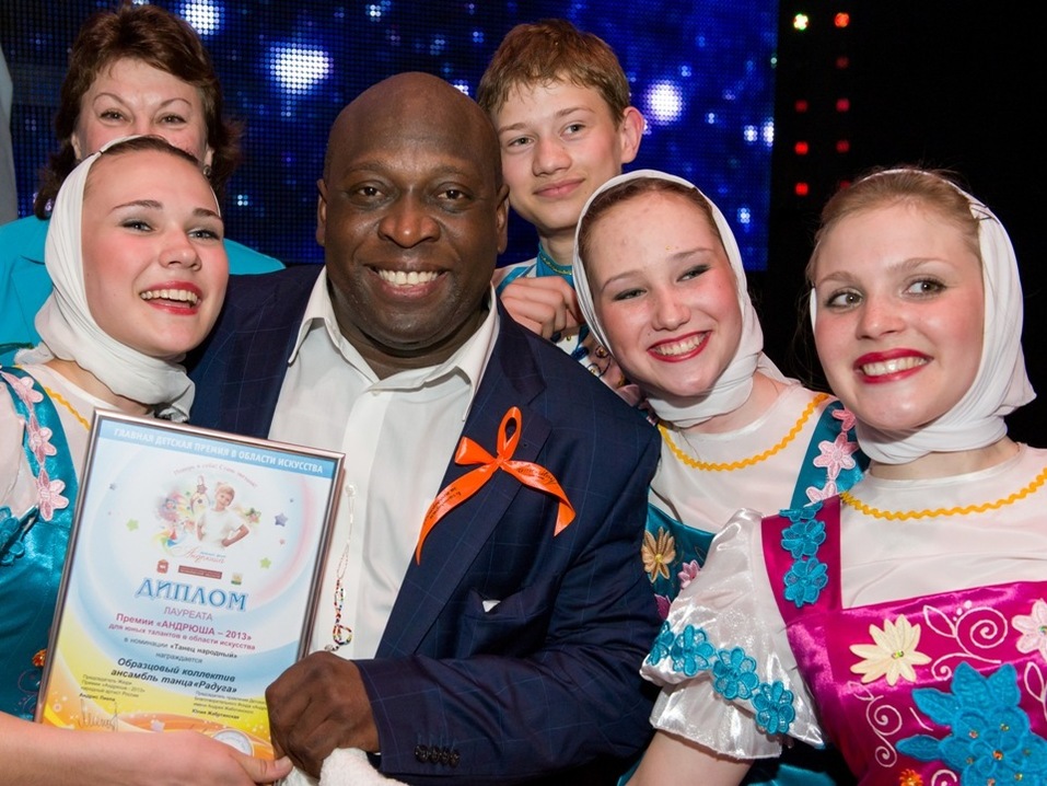 Чарли Армстронг выступит на благотворительном салоне в Челябинске 1 Чарли Армстронг выступит на благотворительном салоне в Челябинске 1