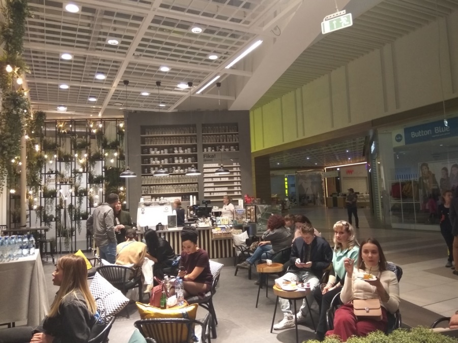 Беспрецедентный проект на 700 млн. Синий фасад ИКЕА-Екатеринбург сменили огромные витрины 1 Беспрецедентный проект на 700 млн. Синий фасад ИКЕА-Екатеринбург сменили огромные витрины 1