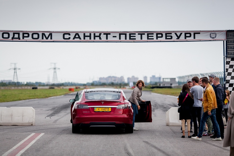 «Фридом Финанс» повысила интерес к инвестированию в ценные бумаги через гонки на Tesla 3 «Фридом Финанс» повысила интерес к инвестированию в ценные бумаги через гонки на Tesla 3