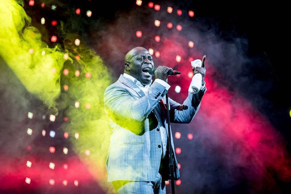 Спеть дуэтом с Армстронгом можно будет в Челябинске 15 ноября 1 Спеть дуэтом с Армстронгом можно будет в Челябинске 15 ноября 1