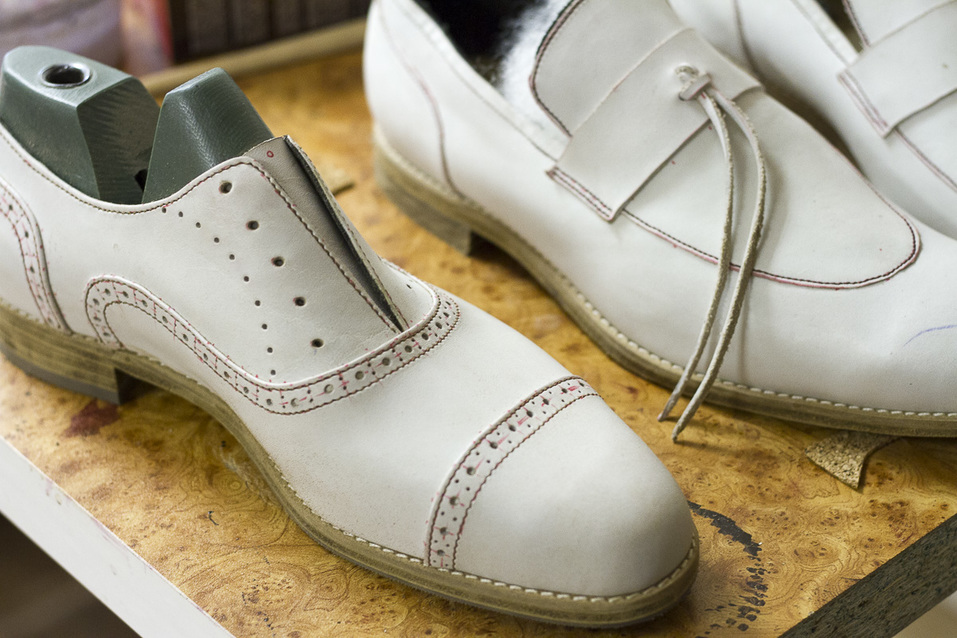 «Какие оксфорды? Наши мужчины до сих пор носят туфли. Спасибо, хоть не с костюмом «Адидас» 6 «Какие оксфорды? Наши мужчины до сих пор носят туфли. Спасибо, хоть не с костюмом «Адидас» 6