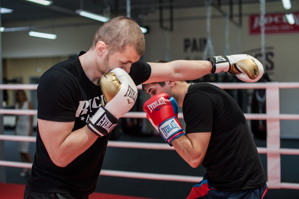 Бокс как фитнес: в Челябинске заработал боксерский клуб для «белых воротничков» 10 Бокс как фитнес: в Челябинске заработал боксерский клуб для «белых воротничков» 10
