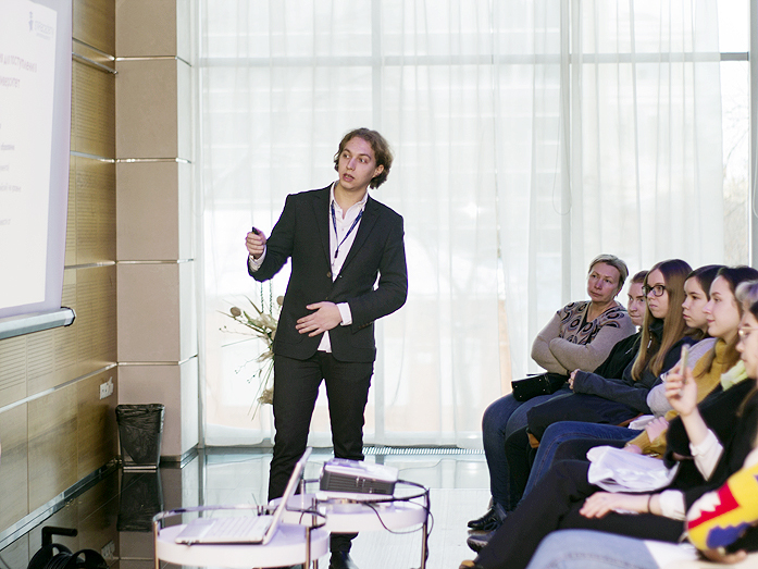 «Хотите, чтобы ваши дети успешно учились за рубежом? Не решайте за них все заранее!» 1 «Хотите, чтобы ваши дети успешно учились за рубежом? Не решайте за них все заранее!» 1