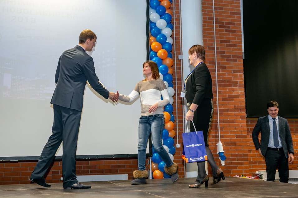 Награждены лучшие малые предприятия Новосибирска
18 Награждены лучшие малые предприятия Новосибирска
18