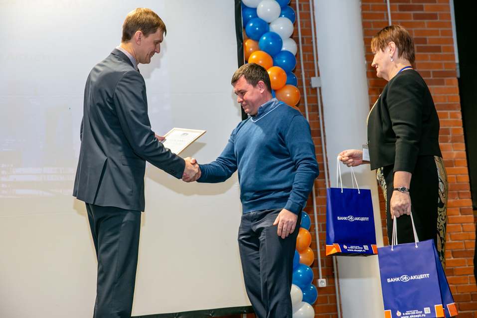 Награждены лучшие малые предприятия Новосибирска
25 Награждены лучшие малые предприятия Новосибирска
25