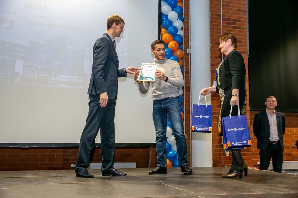 Награждены лучшие малые предприятия Новосибирска
30 Награждены лучшие малые предприятия Новосибирска
30