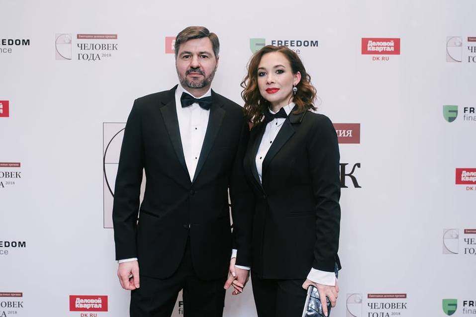 «Почти Black tie». Каким трендам следовали гости премии «Человек года — 2018» / ФОТО 8 «Почти Black tie». Каким трендам следовали гости премии «Человек года — 2018» / ФОТО 8