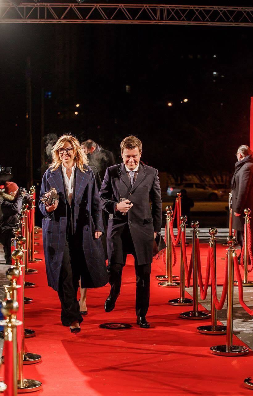 «Почти Black tie». Каким трендам следовали гости премии «Человек года — 2018» / ФОТО 15 «Почти Black tie». Каким трендам следовали гости премии «Человек года — 2018» / ФОТО 15