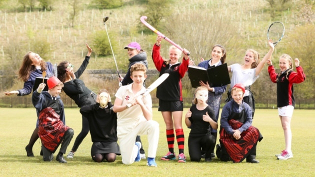 Вместе веселей: почему стоит выбрать групповую поездку в Великобританию для своего ребенка 1 Вместе веселей: почему стоит выбрать групповую поездку в Великобританию для своего ребенка 1