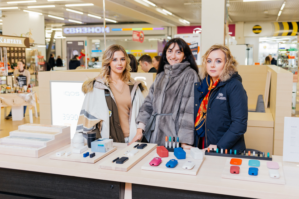 В Челябинске открылся первый фирменный магазин IQOS 8 В Челябинске открылся первый фирменный магазин IQOS 8