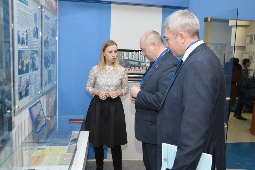 Выездное заседание областного Законодательного собрания прошло на АПЗ 2 Выездное заседание областного Законодательного собрания прошло на АПЗ 2