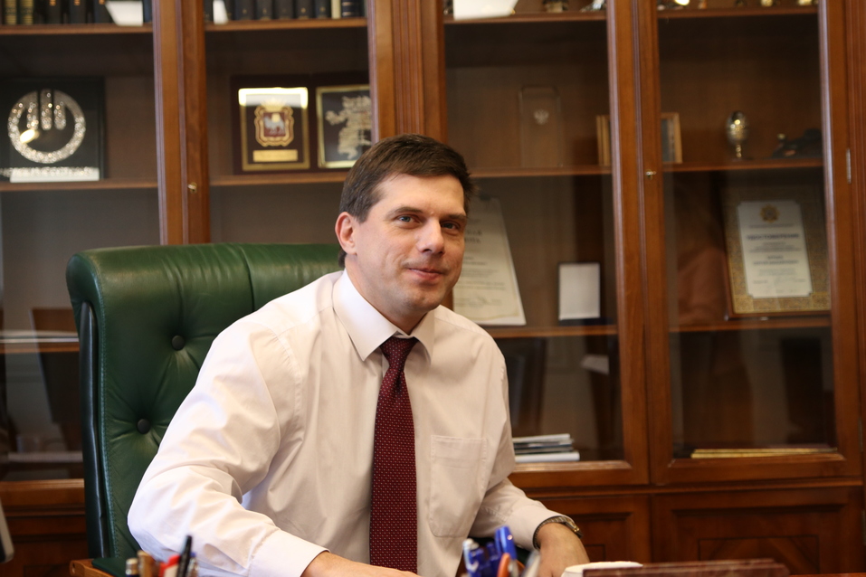 «Спроси у любого предпринимателя, как дела, ответит: «Денег нет» — откровения банкира 4 «Спроси у любого предпринимателя, как дела, ответит: «Денег нет» — откровения банкира 4