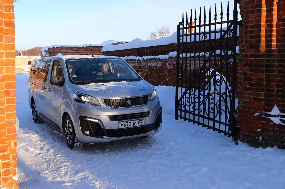 Полный тест-драйв! Peugeot Traveller прошел испытание в условиях русской зимы 14 Полный тест-драйв! Peugeot Traveller прошел испытание в условиях русской зимы 14