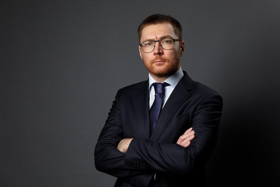 Ген директор завода москвич