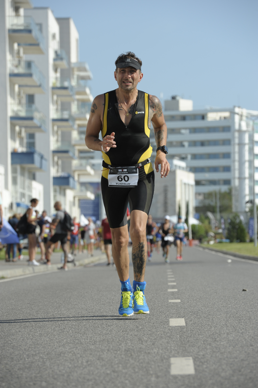 «Мы стали рафинированные и капризные». Зачем бизнесмены бегут, плывут и крутят педали? 3 «Мы стали рафинированные и капризные». Зачем бизнесмены бегут, плывут и крутят педали? 3