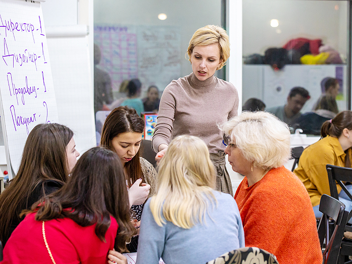 «Покупатели не хотят общаться с «заводной куклой», которая говорит по скриптам» 1 «Покупатели не хотят общаться с «заводной куклой», которая говорит по скриптам» 1