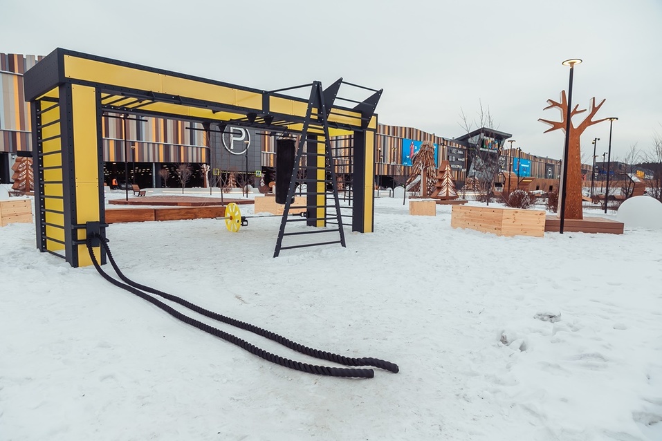 Екатеринбургская «МЕГА» открыла вместо парковки парк за полмиллиарда. Что там особенного? 9 Екатеринбургская «МЕГА» открыла вместо парковки парк за полмиллиарда. Что там особенного? 9