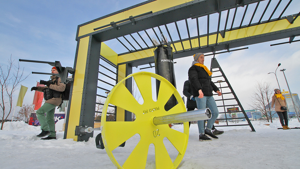 Екатеринбургская «МЕГА» открыла вместо парковки парк за полмиллиарда. Что там особенного? 10 Екатеринбургская «МЕГА» открыла вместо парковки парк за полмиллиарда. Что там особенного? 10