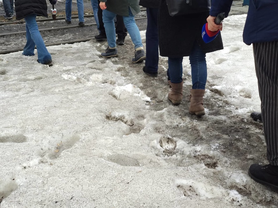 «Не рассчитывайте на шоу с увольнениями». Виновным в завалах на улицах назначили бизнес 1 «Не рассчитывайте на шоу с увольнениями». Виновным в завалах на улицах назначили бизнес 1