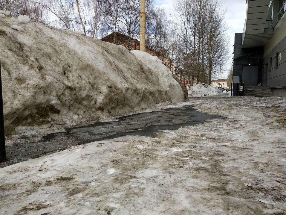 «Не рассчитывайте на шоу с увольнениями». Виновным в завалах на улицах назначили бизнес 6 «Не рассчитывайте на шоу с увольнениями». Виновным в завалах на улицах назначили бизнес 6