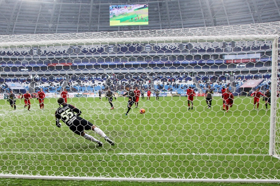 Болельщики красноярского «Енисея» требуют отставки Аленичева с поста главного тренера 1 Болельщики красноярского «Енисея» требуют отставки Аленичева с поста главного тренера 1