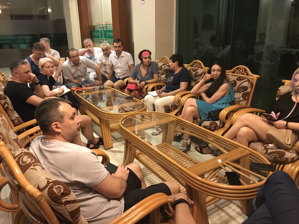 «Взять себя в охапку и уехать подальше». Как принимают решения нижегородские бизнесмены 9 «Взять себя в охапку и уехать подальше». Как принимают решения нижегородские бизнесмены 9