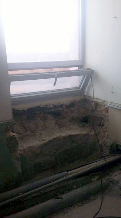 «Нельзя уродовать!» В центре Челябинска бизнесмен прорубает дверь в историческом здании 2 «Нельзя уродовать!» В центре Челябинска бизнесмен прорубает дверь в историческом здании 2