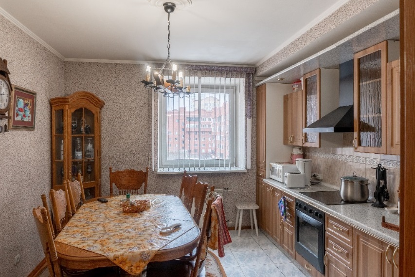 Мини Биг Бен и бюст Аполлона: смотрим, как обустроены самые дорогие квартиры Челябинска 12 Мини Биг Бен и бюст Аполлона: смотрим, как обустроены самые дорогие квартиры Челябинска 12