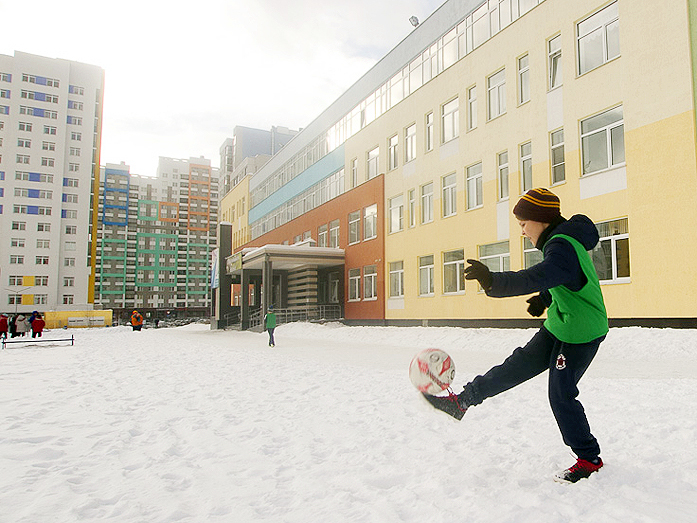 «Мы абсолютные адепты своего района». Изнанка Академического 13 «Мы абсолютные адепты своего района». Изнанка Академического 13