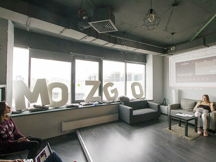 «Только про секс и подавай!». Репортаж из штаб-квартиры самой масштабной игры в мире 2 «Только про секс и подавай!». Репортаж из штаб-квартиры самой масштабной игры в мире 2