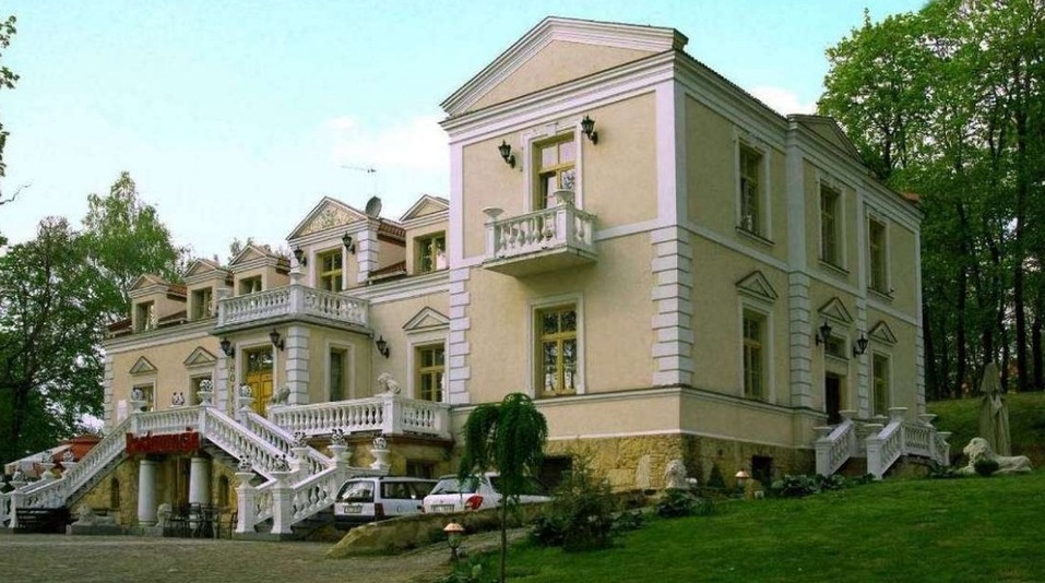 Жизнь на широкую ногу. Восемь старинных замков Европы по цене от €1,9 млн 6 Жизнь на широкую ногу. Восемь старинных замков Европы по цене от €1,9 млн 6