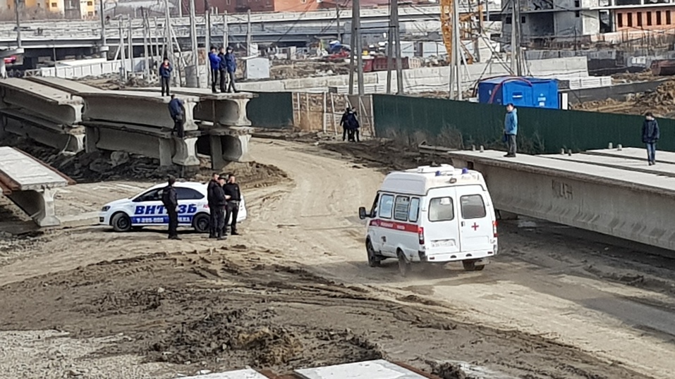 На стройке возле конгресс-холла в Челябинске произошел пожар. ФОТО 6 На стройке возле конгресс-холла в Челябинске произошел пожар. ФОТО 6