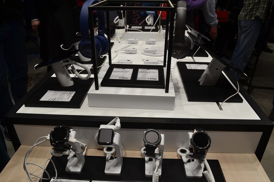 Розница нового поколения. Когда в Нижнем Новгороде откроется первый цифровой салон связи? 5 Розница нового поколения. Когда в Нижнем Новгороде откроется первый цифровой салон связи? 5