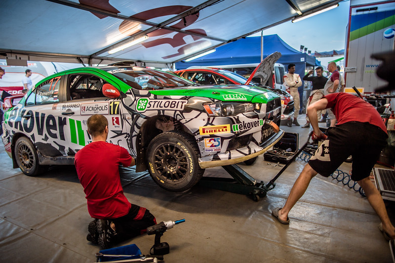 «Регулярно боремся за секунды». Что нужно и в бизнесе, и в гонках, чтобы стать чемпионом? 11 «Регулярно боремся за секунды». Что нужно и в бизнесе, и в гонках, чтобы стать чемпионом? 11