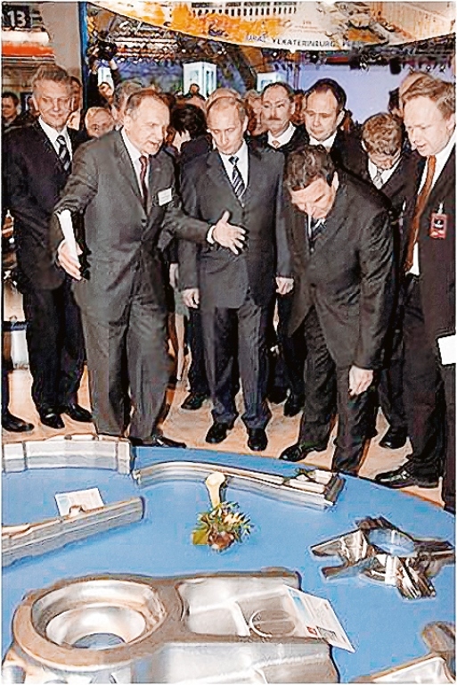 Владислав Тетюхин: «Ошибка Вексельберга была в том, что хотел купить нас дешево. Проиграл» 4 Владислав Тетюхин: «Ошибка Вексельберга была в том, что хотел купить нас дешево. Проиграл» 4