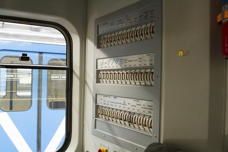 «Детсад на колесах». В Екатеринбурге показали новые вагоны метро, которые оплатят жители 4 «Детсад на колесах». В Екатеринбурге показали новые вагоны метро, которые оплатят жители 4