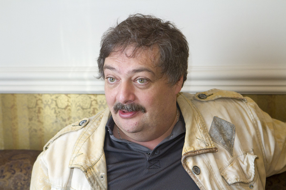 «Жить рассчитываю долго. Я из семьи долгожителей», — Дмитрий Быков* 10 «Жить рассчитываю долго. Я из семьи долгожителей», — Дмитрий Быков* 10