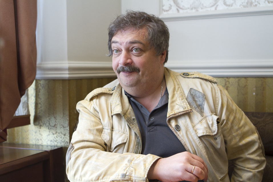 «Жить рассчитываю долго. Я из семьи долгожителей», — Дмитрий Быков* 2 «Жить рассчитываю долго. Я из семьи долгожителей», — Дмитрий Быков* 2