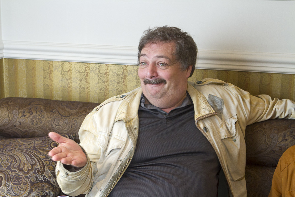 «Жить рассчитываю долго. Я из семьи долгожителей», — Дмитрий Быков* 11 «Жить рассчитываю долго. Я из семьи долгожителей», — Дмитрий Быков* 11