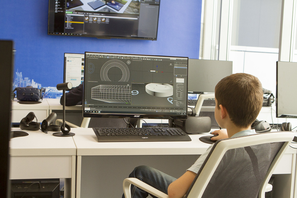 Портфель на колесах, 3D-Путин и помидоры в скафандрах. Изнанка первого детского технопарка 2 Портфель на колесах, 3D-Путин и помидоры в скафандрах. Изнанка первого детского технопарка 2